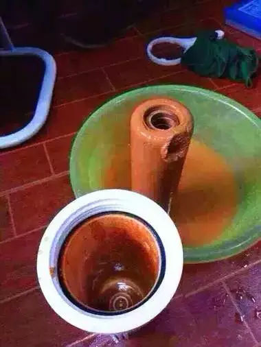 看看您家用的水管，是不銹鋼水管太貴，還是家人的健康不值得投資？