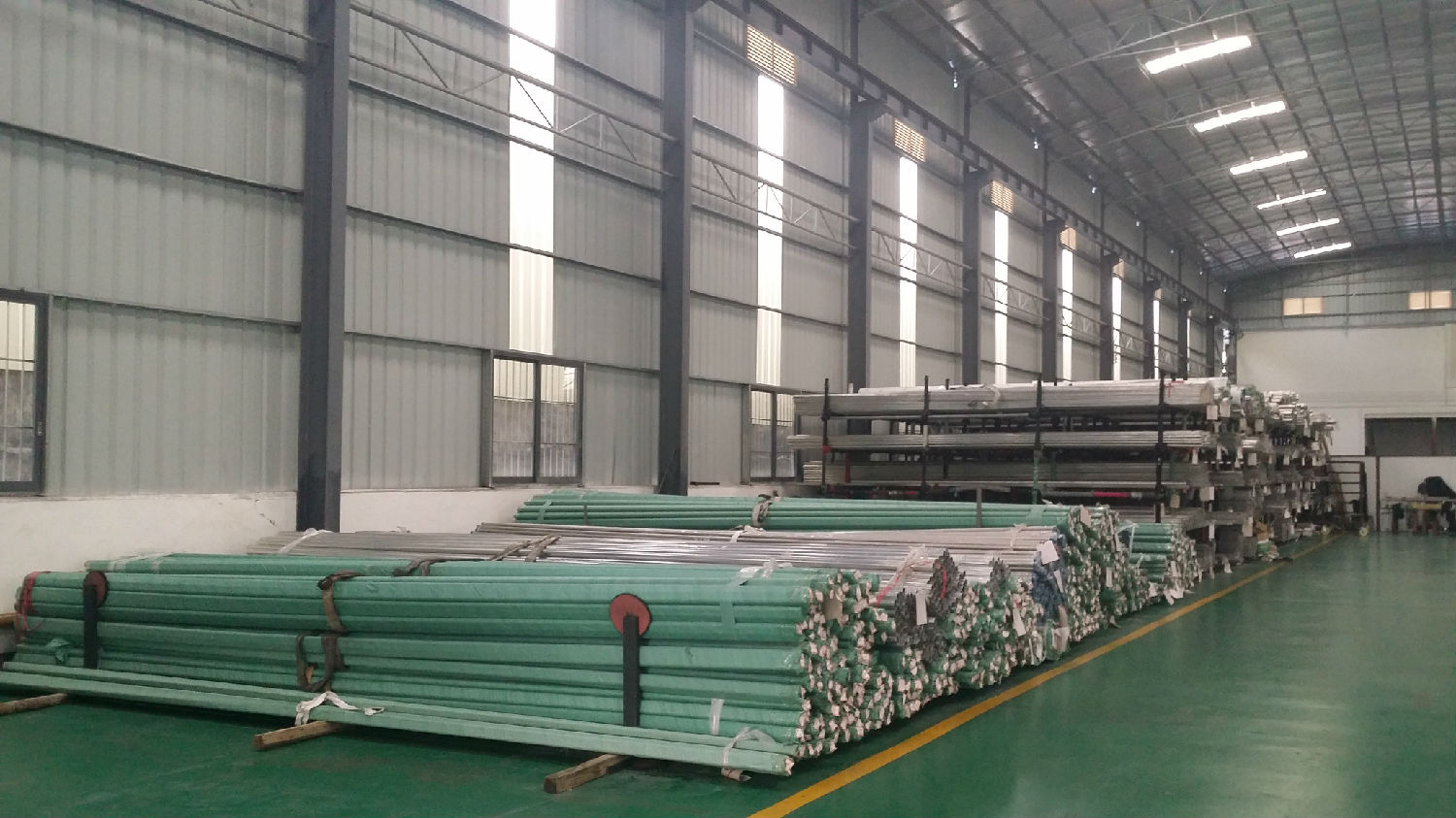 廣東永穗管業(yè)不銹鋼管倉庫實(shí)拍圖 廣東永穗管業(yè)不銹鋼管倉庫實(shí)拍圖